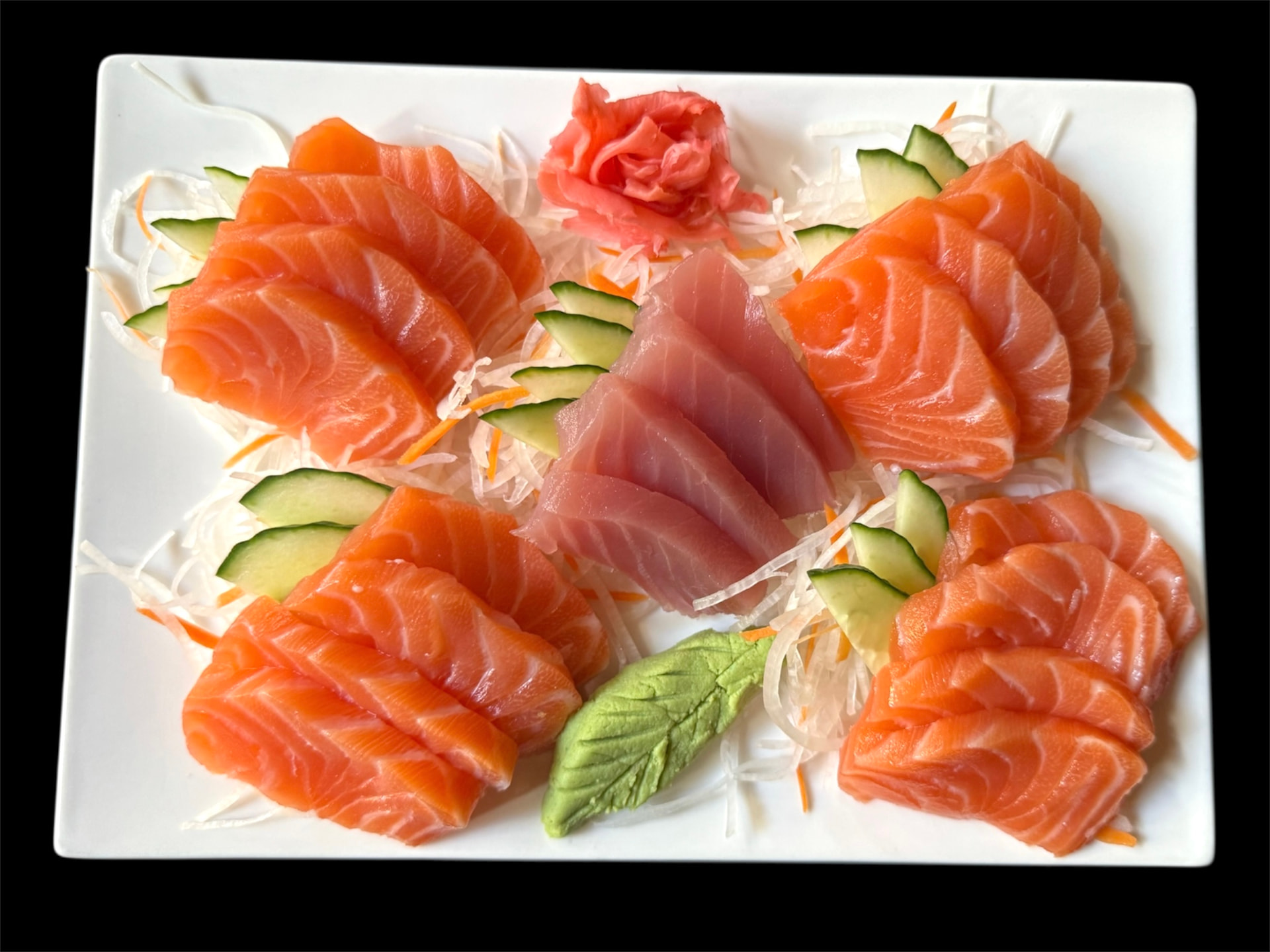 Plateau de sashimi de saumon et thon du restaurant Le Shang'Hai à Belfort