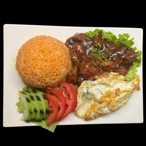 Riz au bœuf Lok Lak